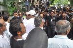 Vindu Dara Singh at Dara Singh funeral in Mumbai on 12th July 2012 (99).JPG